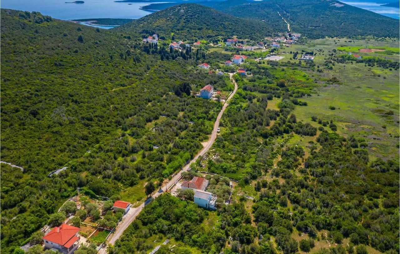 Holiday home 2 Bedroom Nice Home In Molat